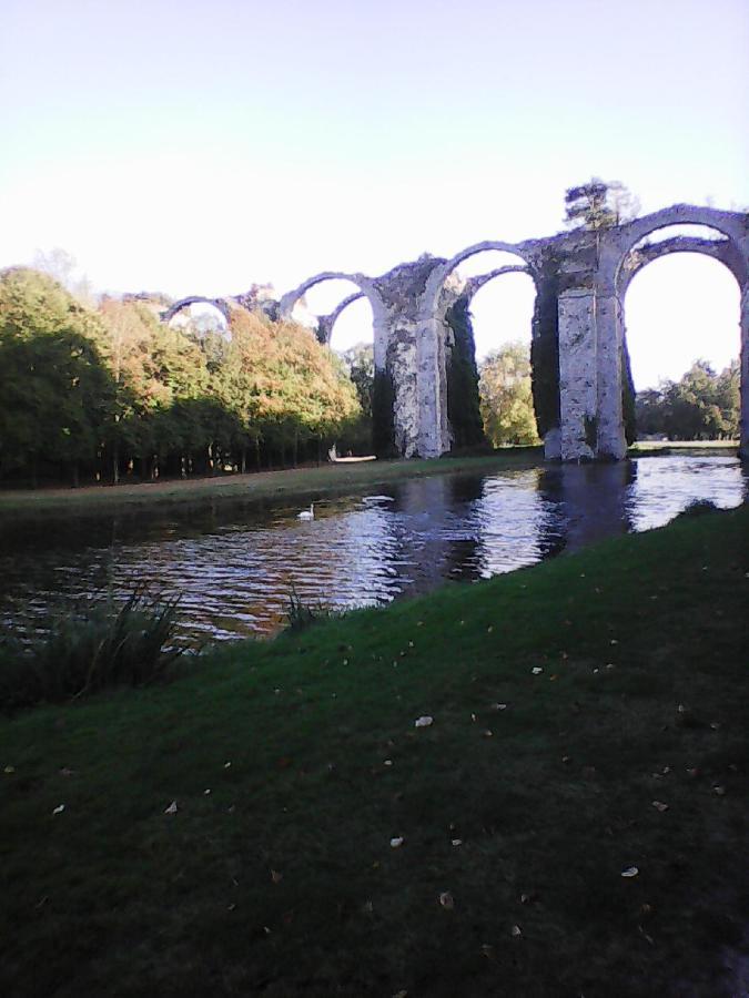 Chambres D'Hotes Gobillon Maintenon Buitenkant foto